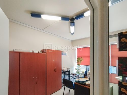 secondary image