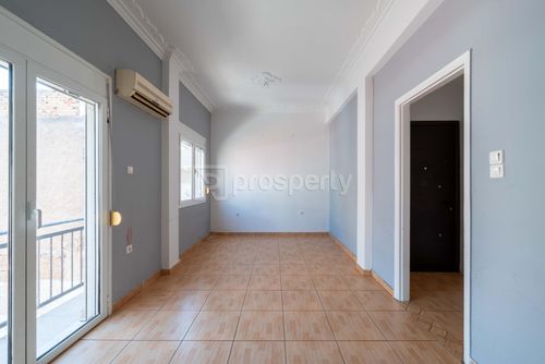 secondary image