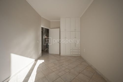 secondary image