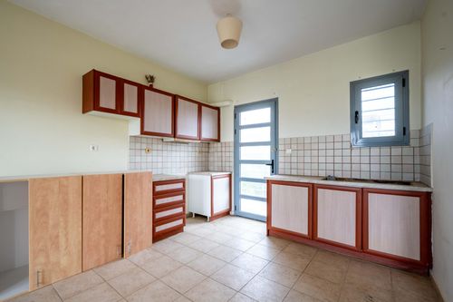 secondary image