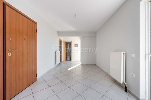 secondary image