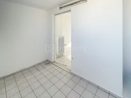 secondary image