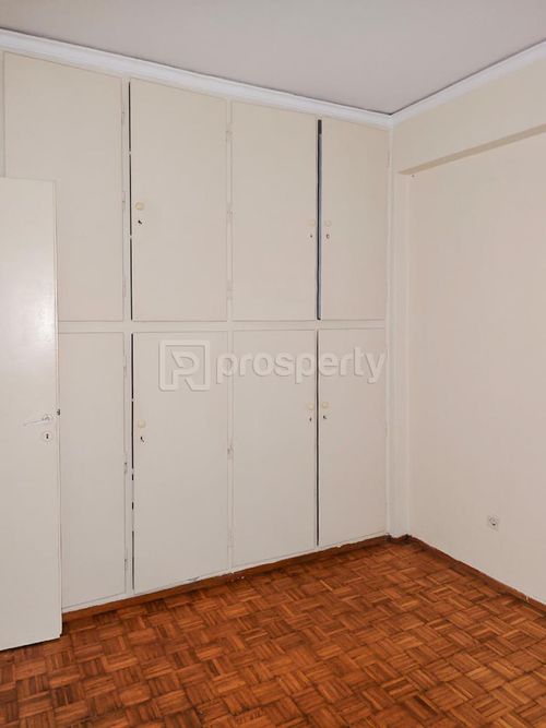 secondary image