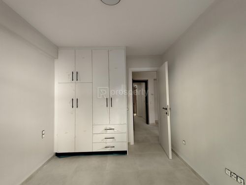 secondary image