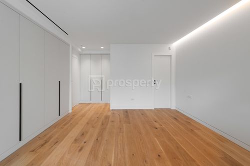 secondary image