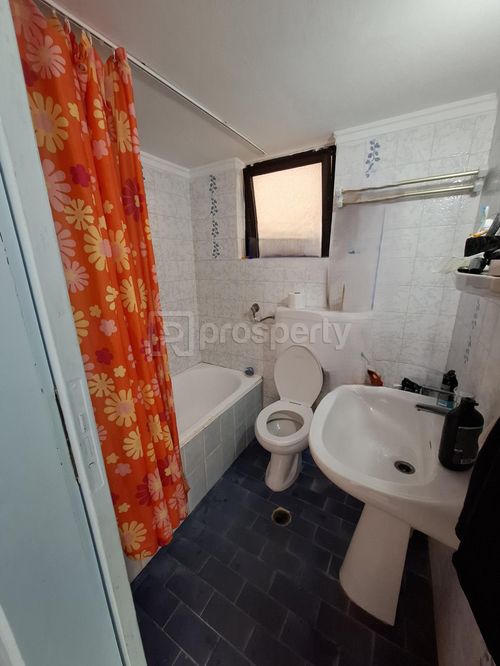 secondary image