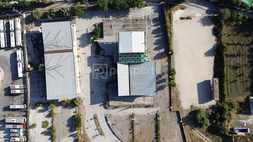 secondary image