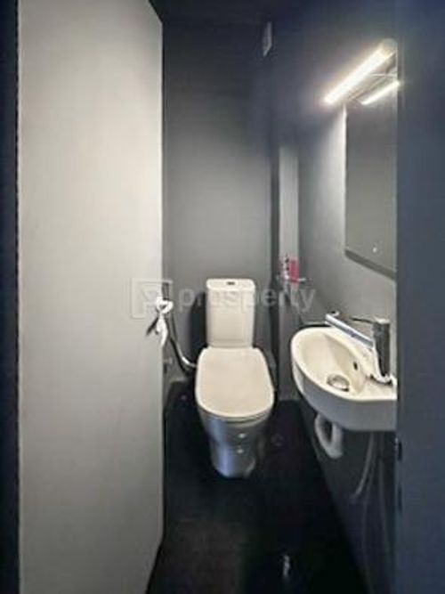 secondary image