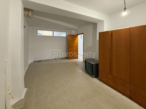 secondary image