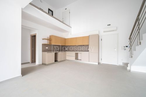 secondary image