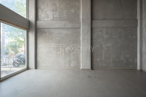 secondary image