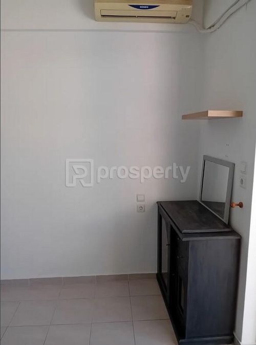 secondary image