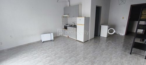 secondary image