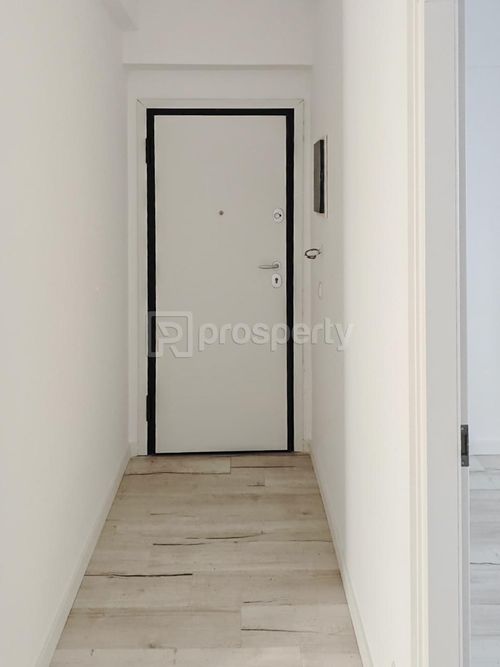 secondary image