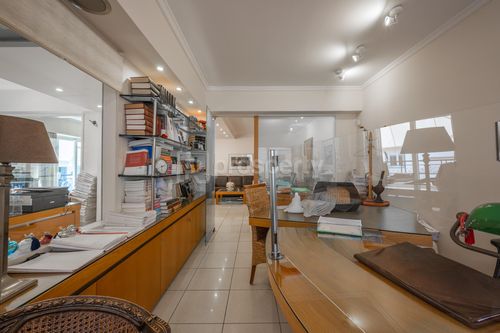 secondary image