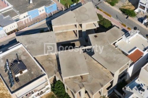 secondary image