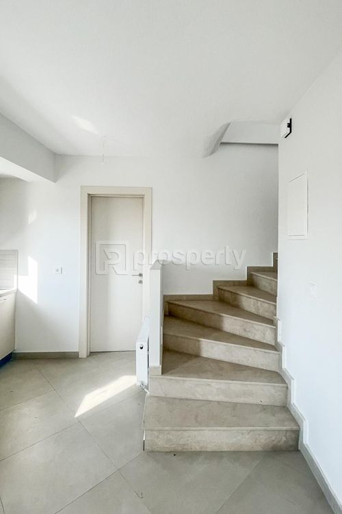 secondary image