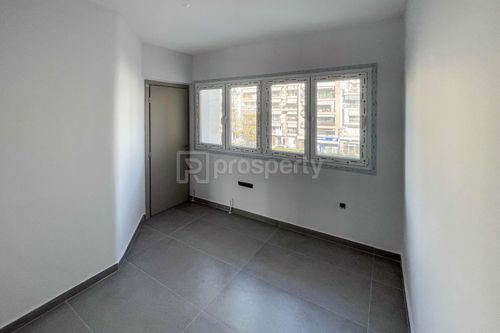 secondary image