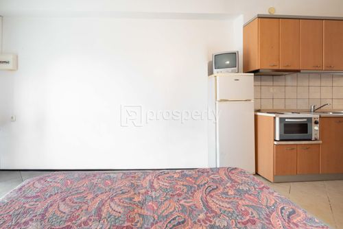 secondary image