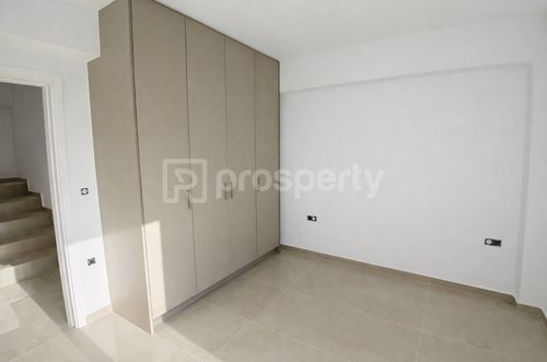 secondary image