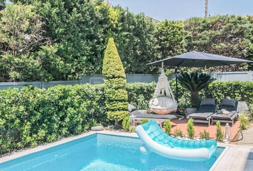 secondary image