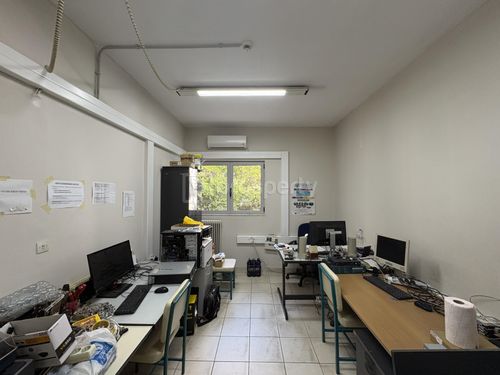secondary image