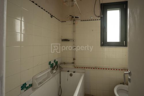 secondary image