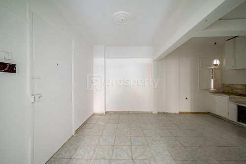 secondary image