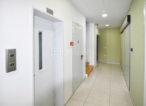 secondary image