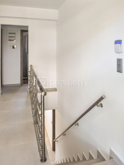 secondary image
