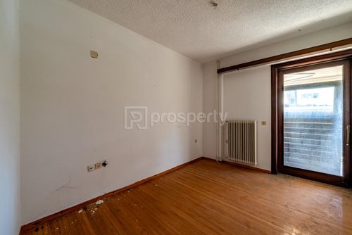 secondary image