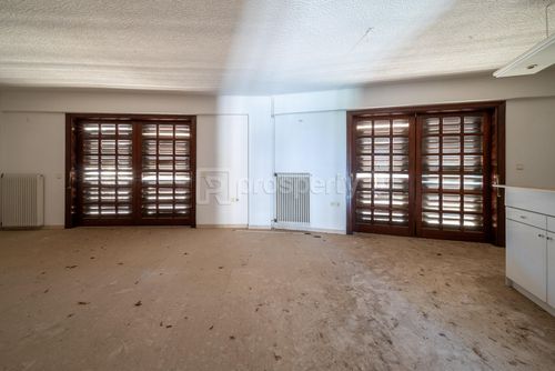 secondary image