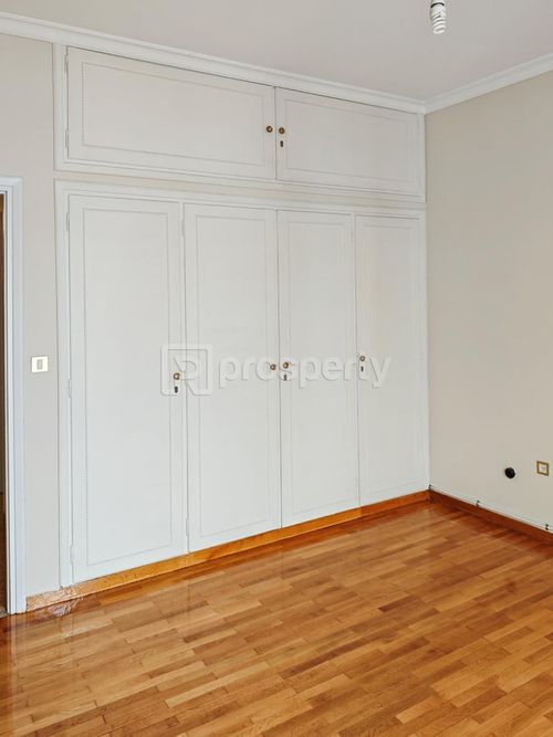 secondary image
