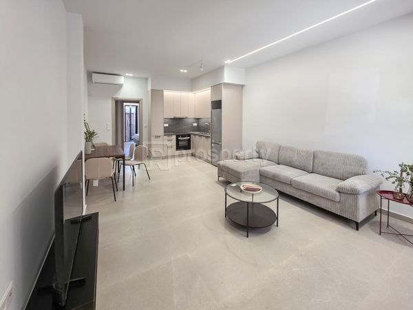 listing image 0