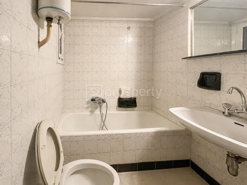 secondary image