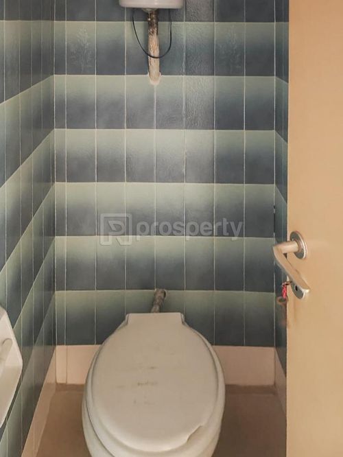 secondary image