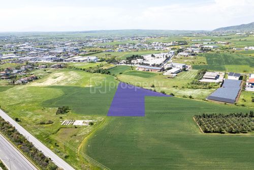 secondary image