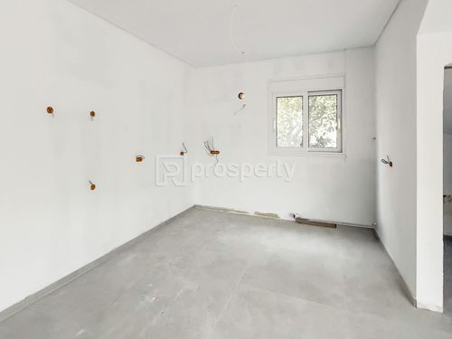secondary image