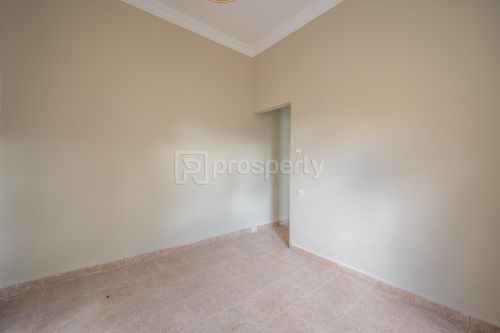 secondary image