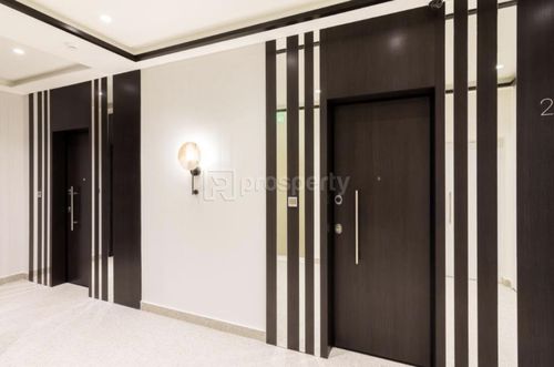secondary image