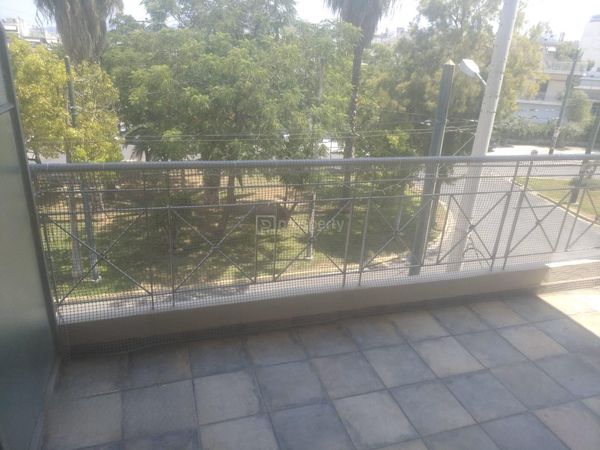listing image 0