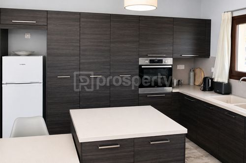 secondary image