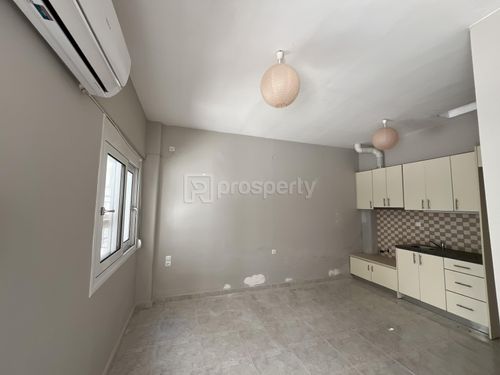 secondary image