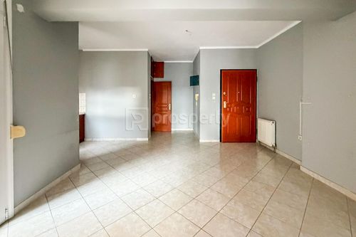 secondary image