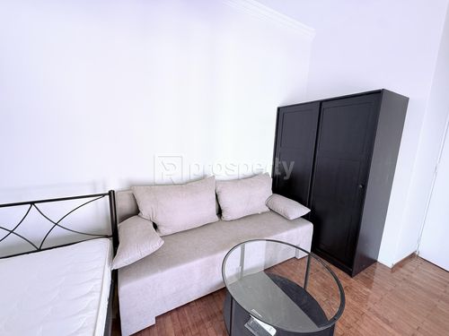 secondary image