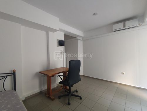 secondary image