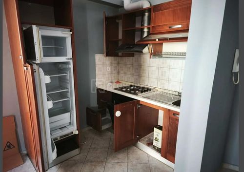 secondary image