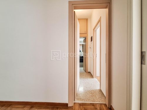 secondary image