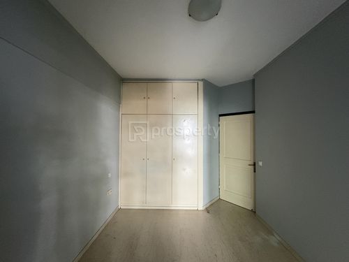 secondary image