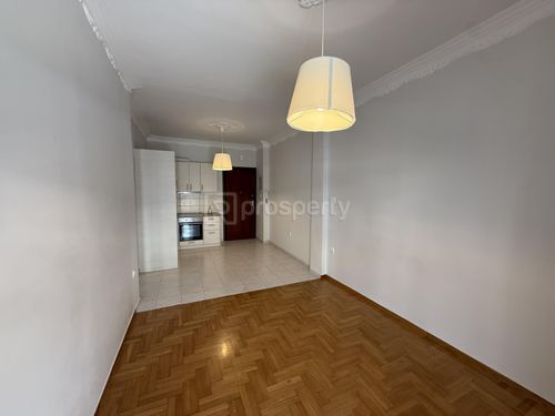 secondary image